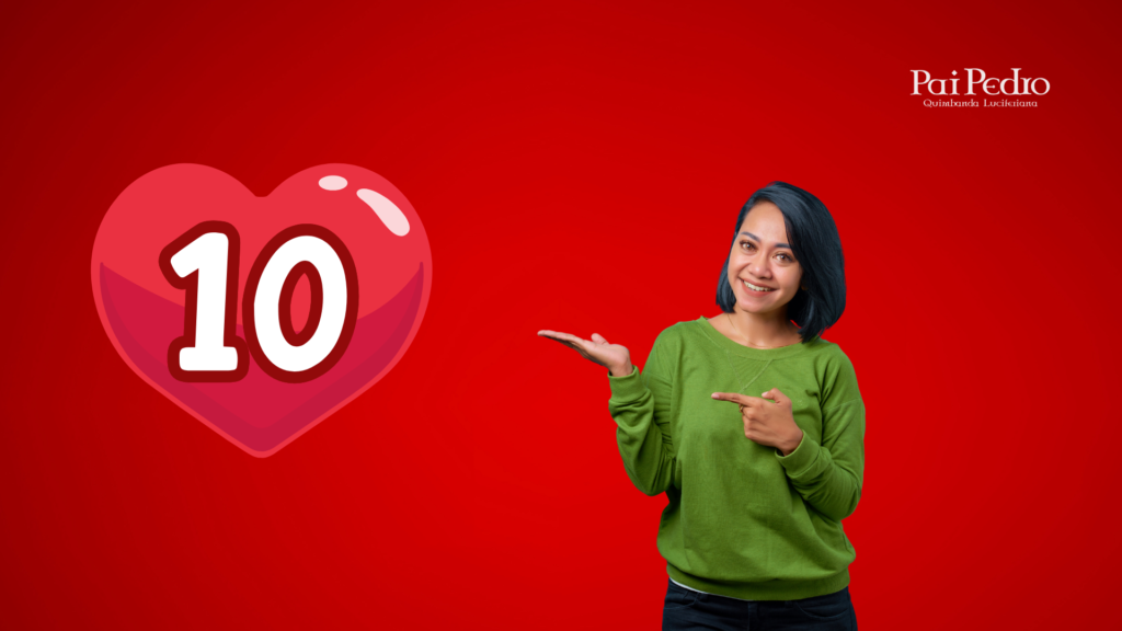 Mulher sorrindo e apontando para um coração ilustrado com o número 10, simbolizando os 10 passos para fazer um ficante se apaixonar. Fundo vermelho vibrante, com atmosfera positiva e de orientação amorosa.