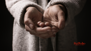 Mãos entrelaçadas em gesto de entrega e vulnerabilidade, simbolizando a carência afetiva e a busca silenciosa por conexão emocional.